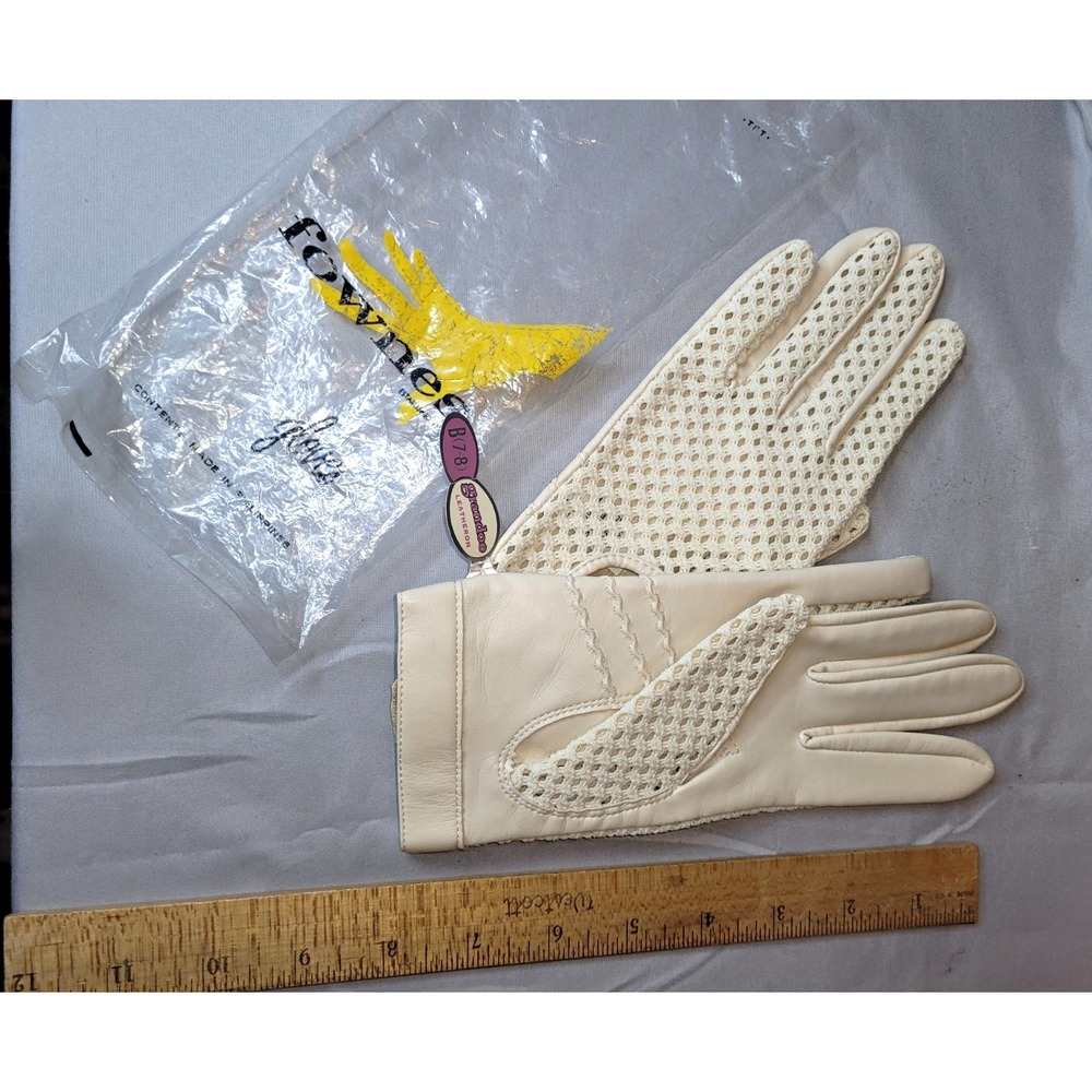Vintage Fownes Women's Ivory Lightweight Driving Gloves Back Vinyl Palm B 9633